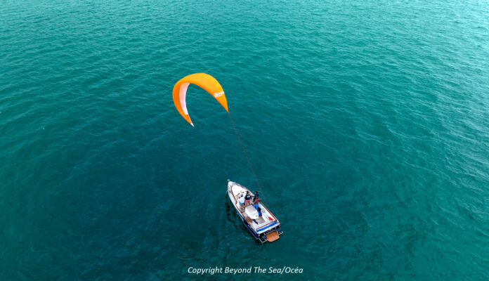 The 10 m² LibertyKite® enables eco-friendly, efficient sailing for small boats, harnessing wind power for smooth and sustainable navigation.