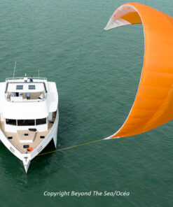 The 80m² LibertyKite® tows larger vessels 12 - 20 m.